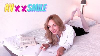 Porn ฝรั่ง นอนวาดรูปอยู่ดีๆ พี่แกอยากเสียวขึ้นมาซะงั้น Loly Nebel